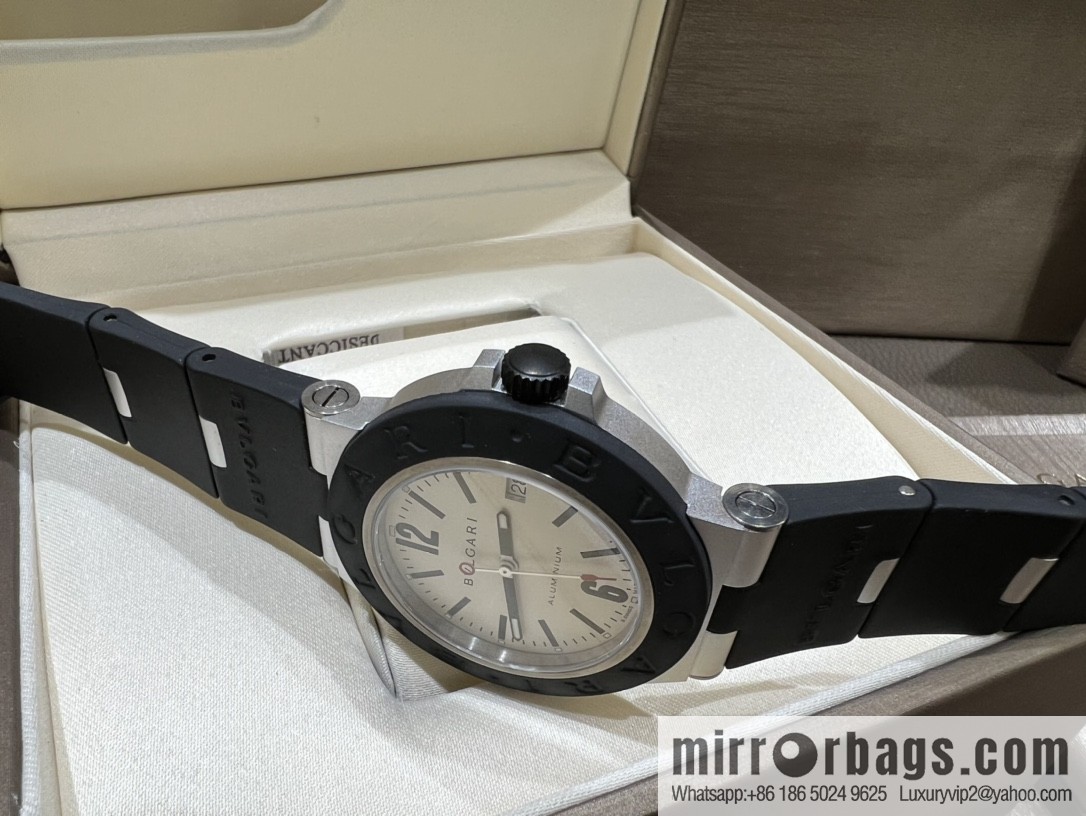 The new generation of Aluminium watches launched by BVLGARI