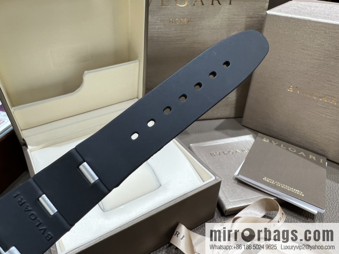 The new generation of Aluminium watches launched by BVLGARI