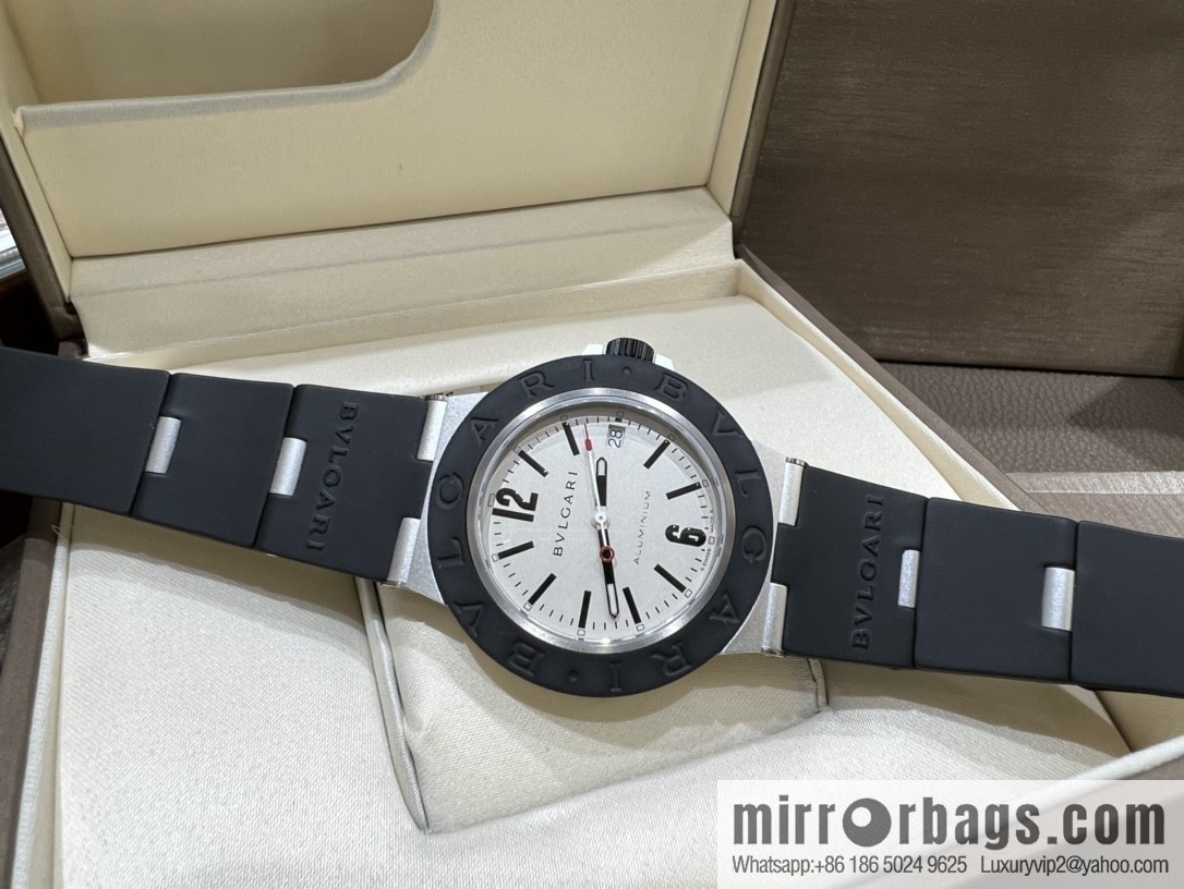 The new generation of Aluminium watches launched by BVLGARI