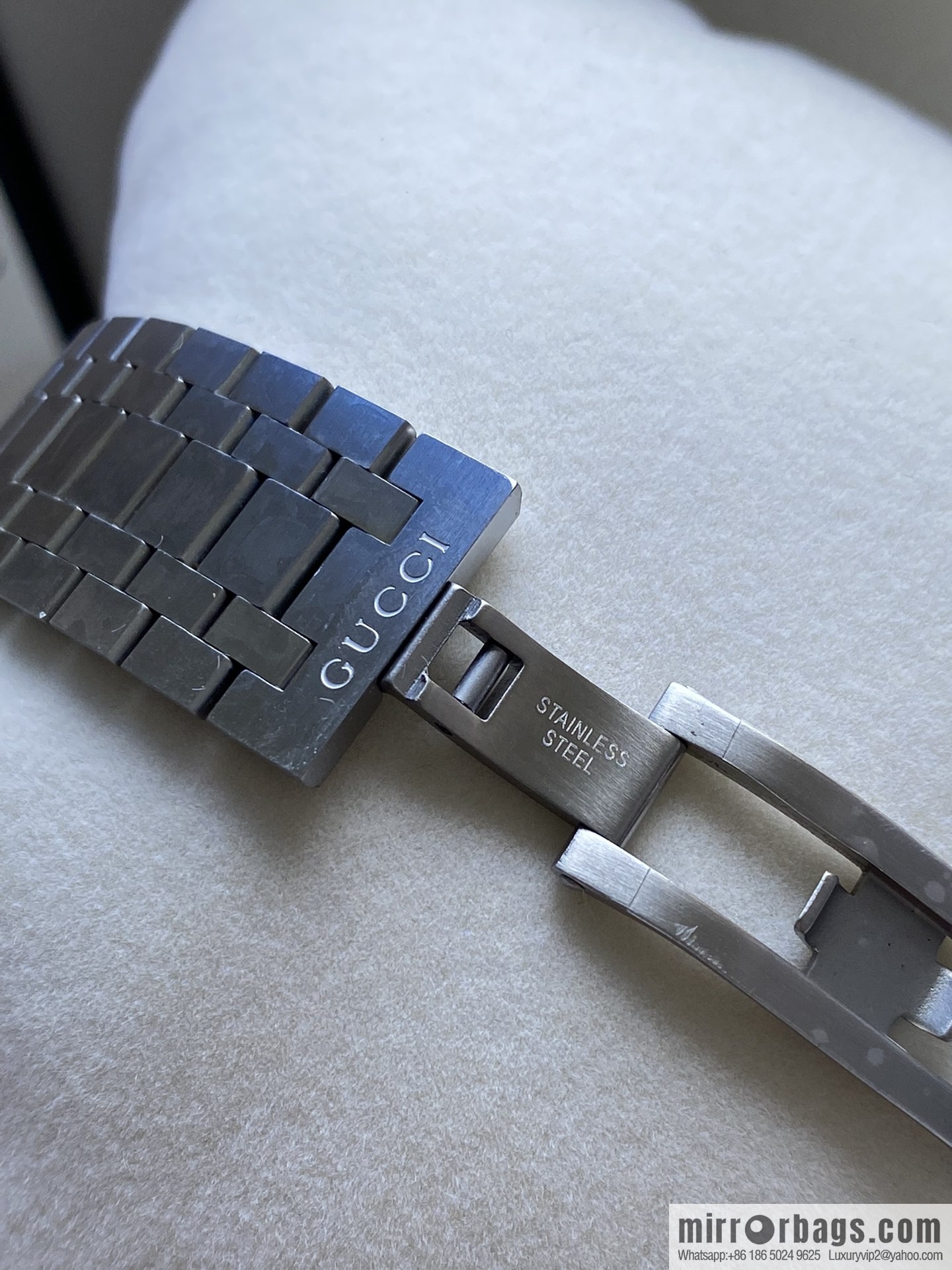 GUCCI Gucci 25H series watch model YA163407