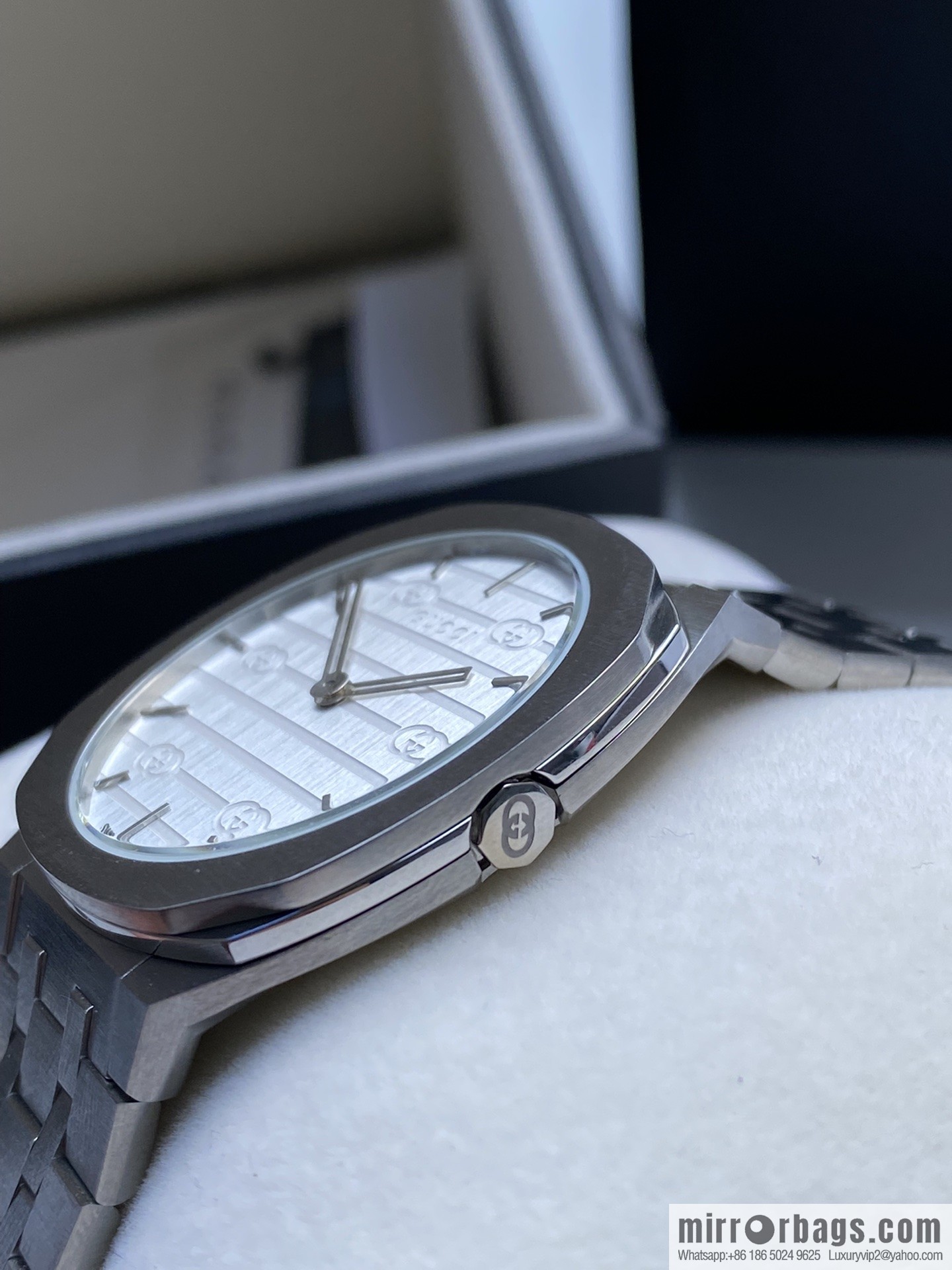 GUCCI Gucci 25H series watch model YA163407