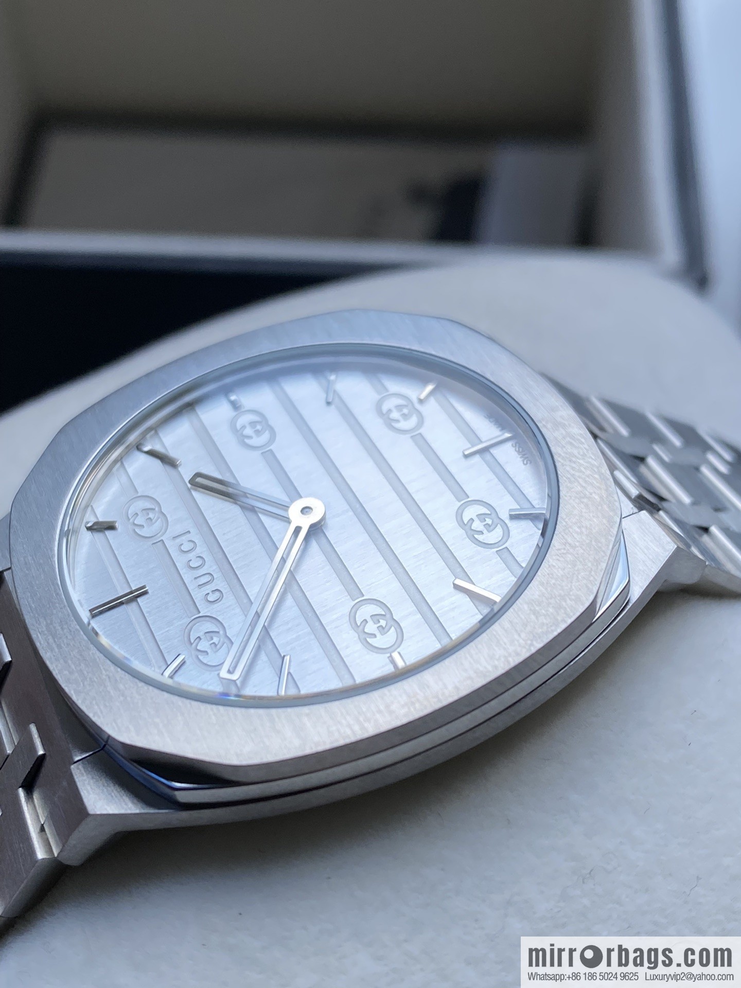 GUCCI Gucci 25H series watch model YA163407