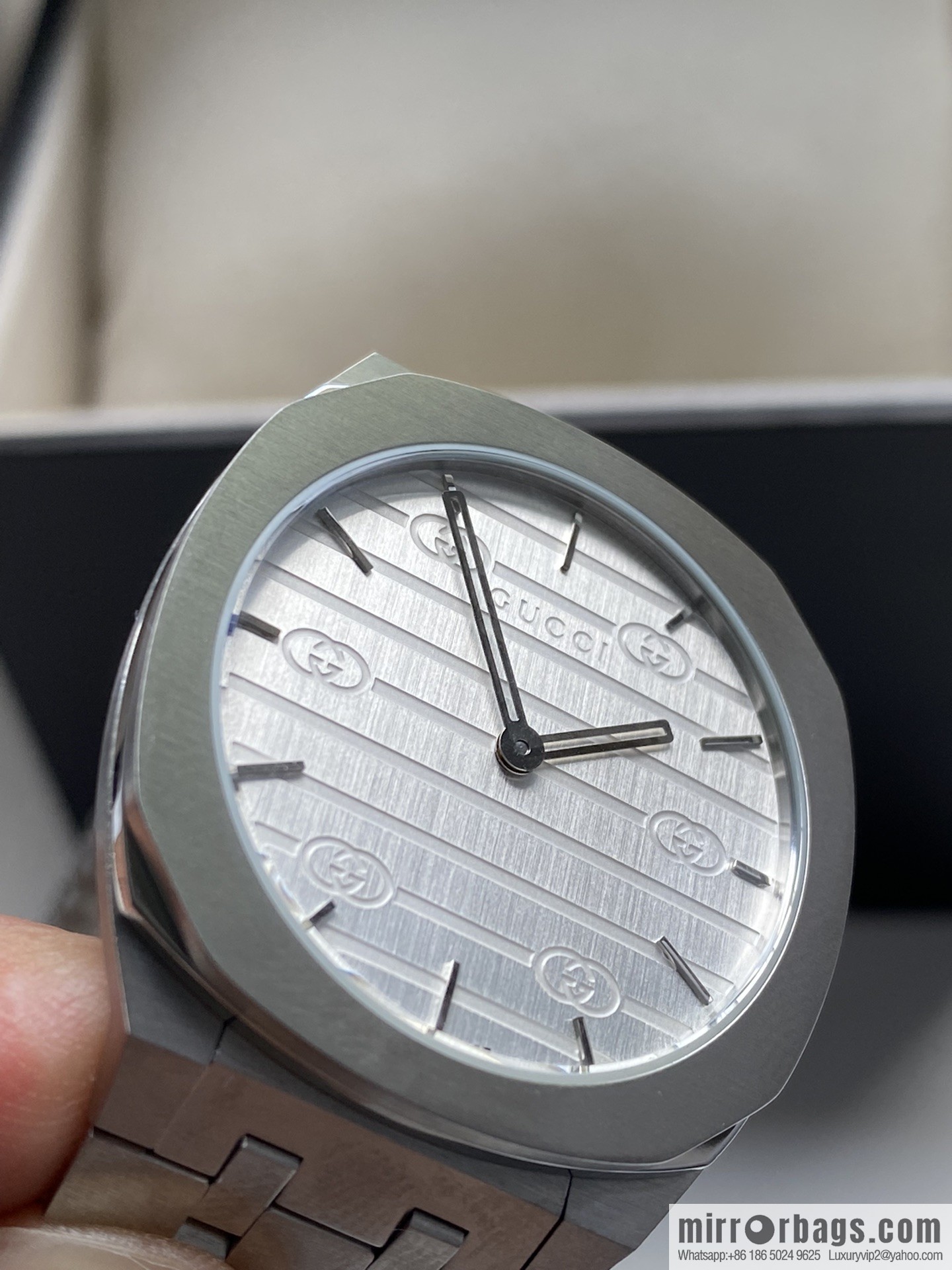 GUCCI Gucci 25H series watch model YA163407