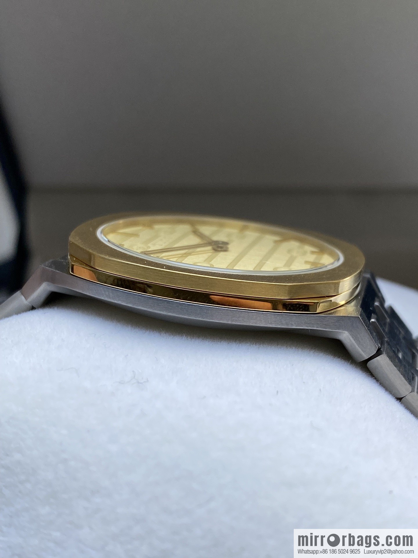 GUCCI Gucci 25H series watch model YA163407