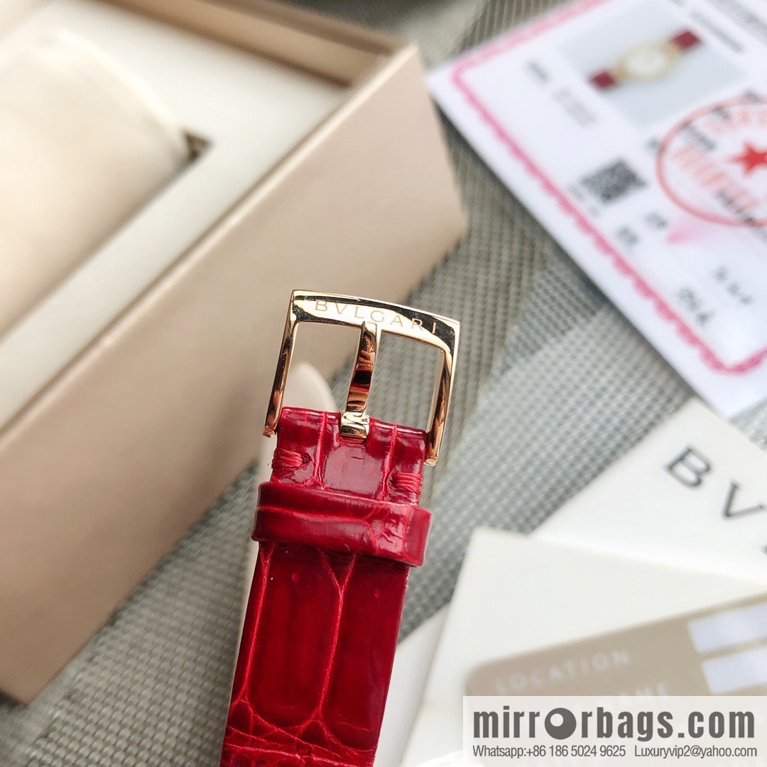 The brand Bulgari launched the DIVAS'DREAM women's quartz watch