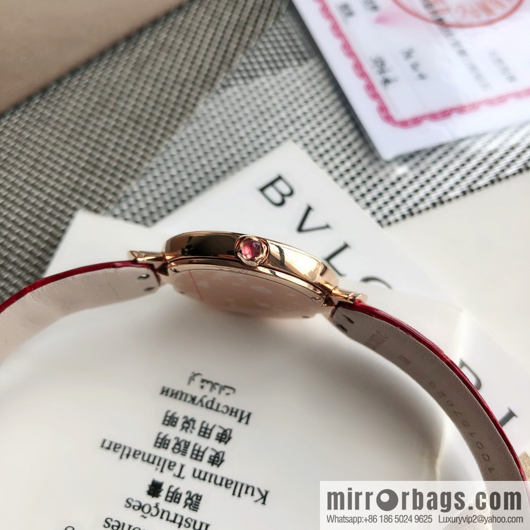 The brand Bulgari launched the DIVAS'DREAM women's quartz watch