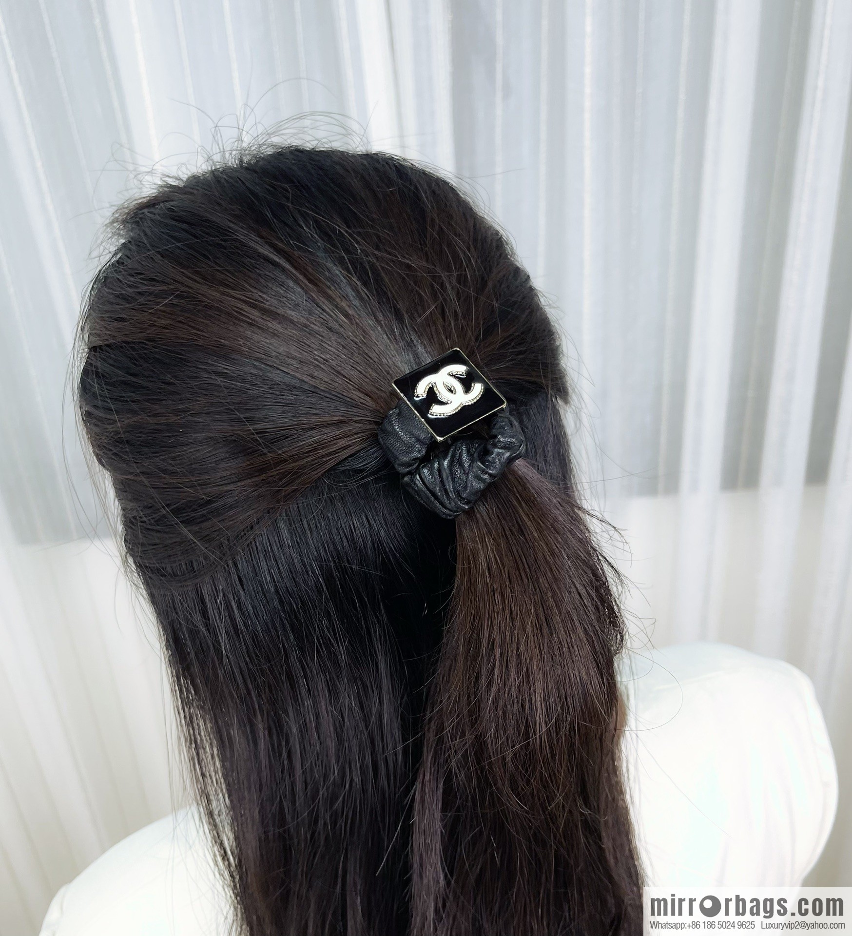 New ☑️ CHANEL Chanel double c oil drop square small sheepskin hair rope, hand rope