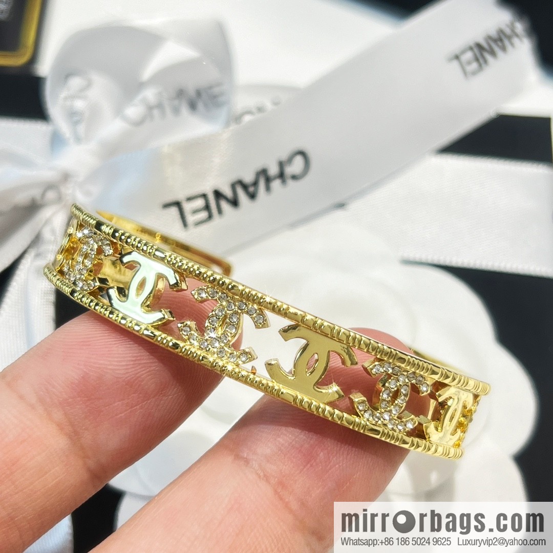 New ☑️ CHANEL Chanel Double C Open Bracelet