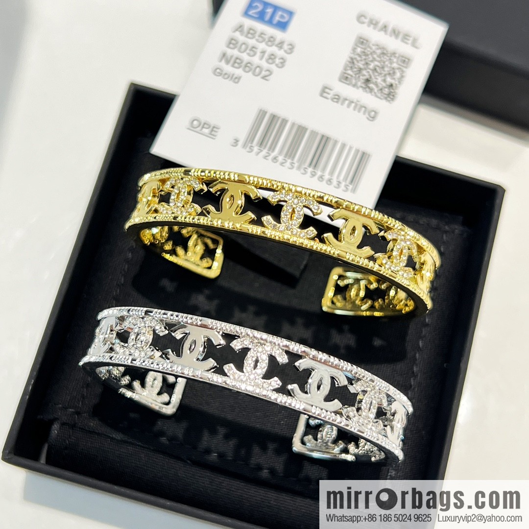 New ☑️ CHANEL Chanel Double C Open Bracelet