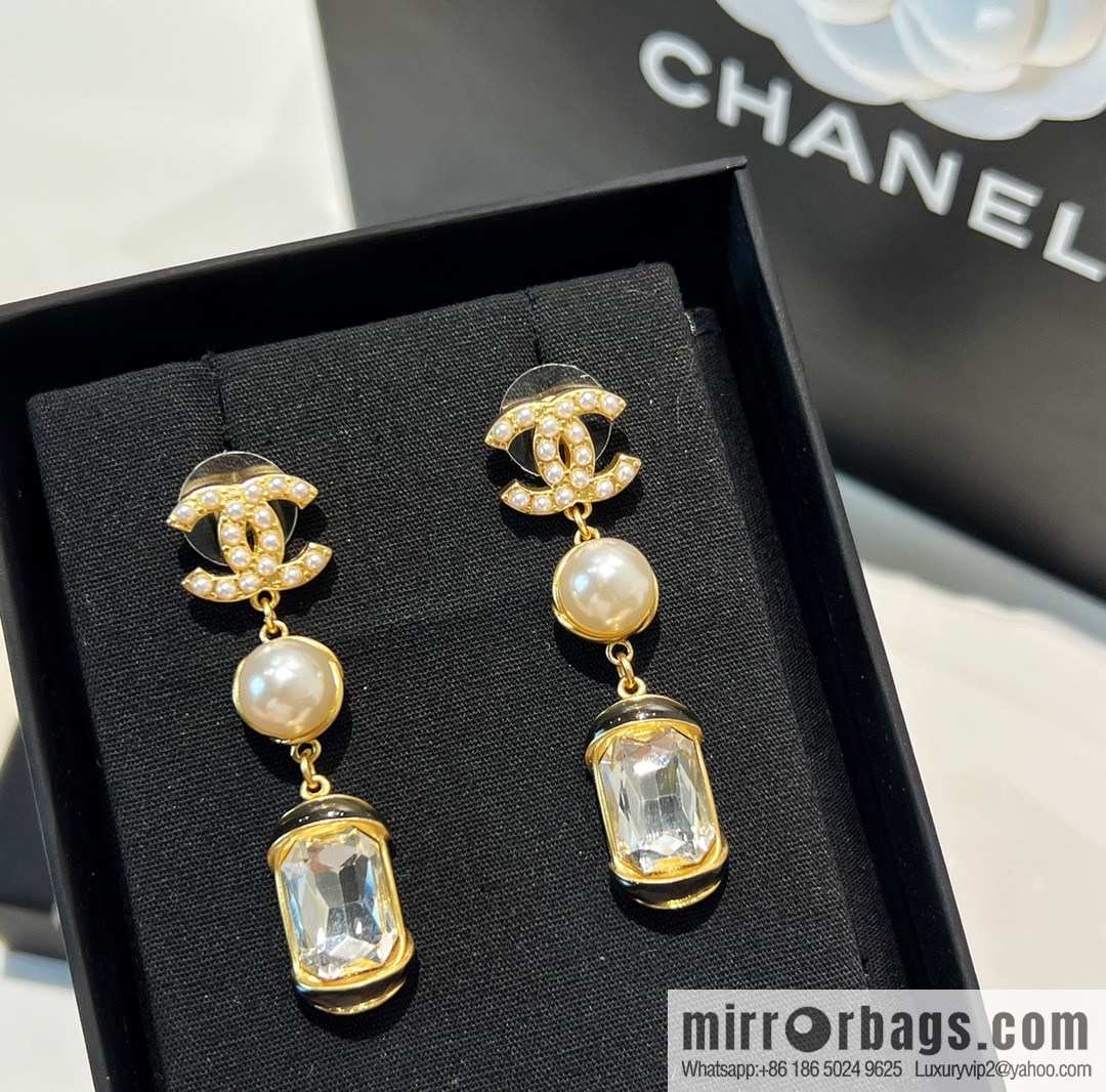 New ☑️ CHANEL Chanel c3 double c square diamond pearl stud earrings