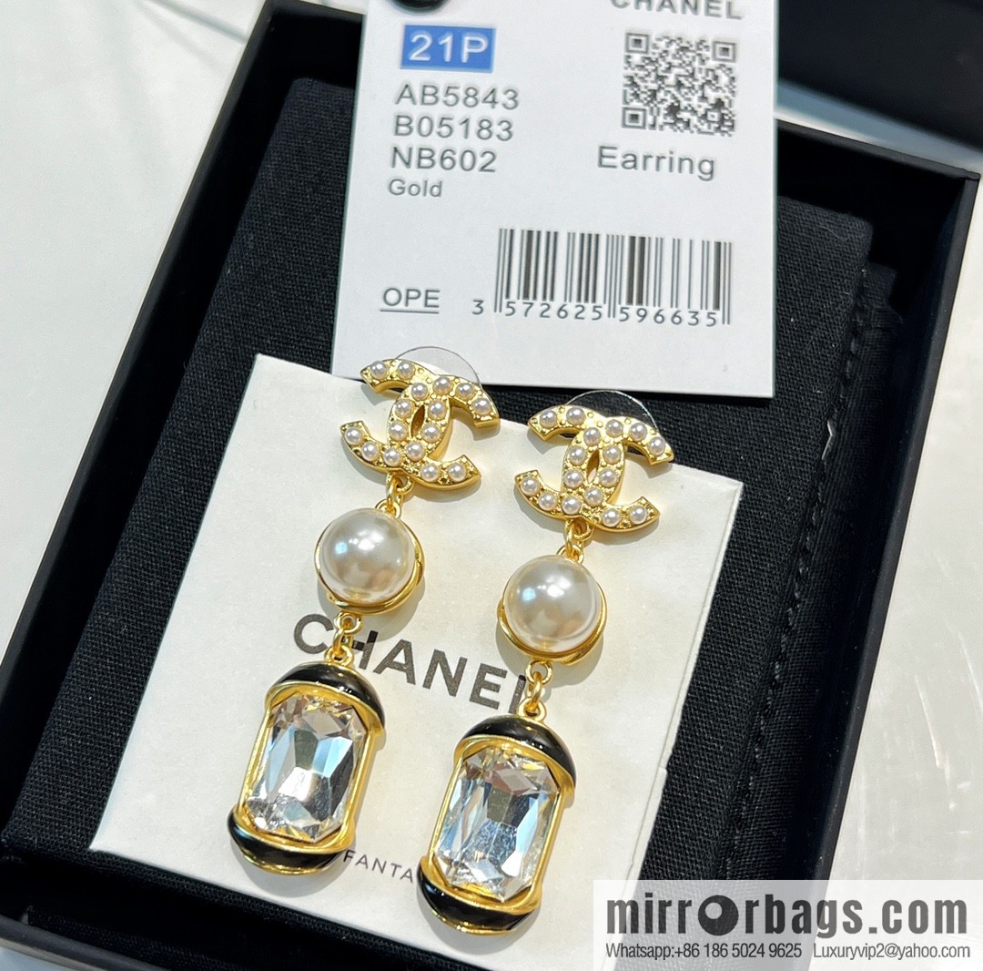 New ☑️ CHANEL Chanel c3 double c square diamond pearl stud earrings