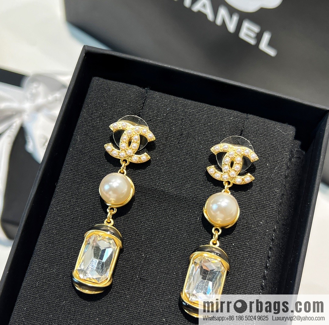 New ☑️ CHANEL Chanel c3 double c square diamond pearl stud earrings