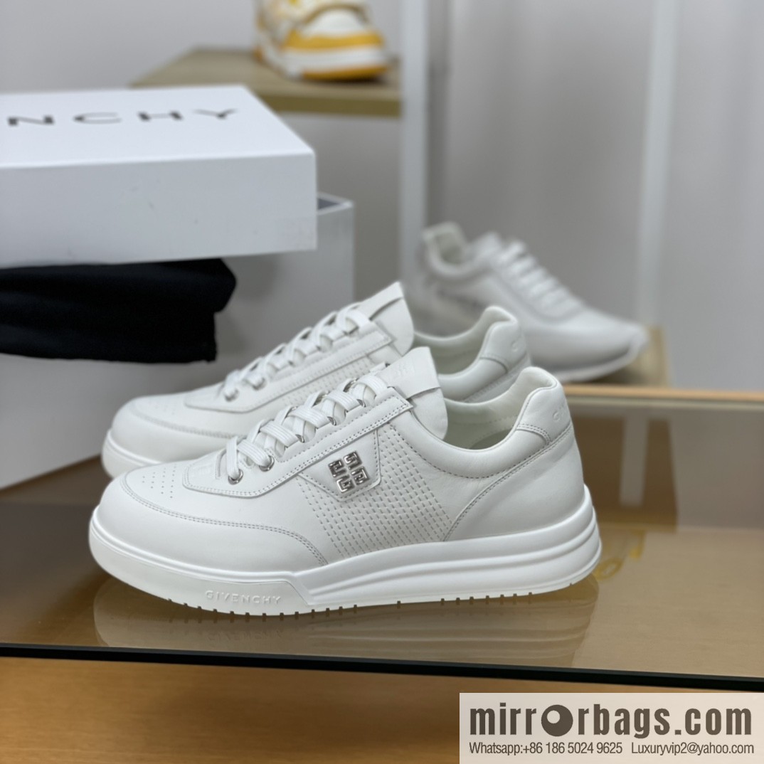 GIVENCHY Givenchy, made of leather, iconic metal buckle 4 G pattern New men's sports Casual Shoes