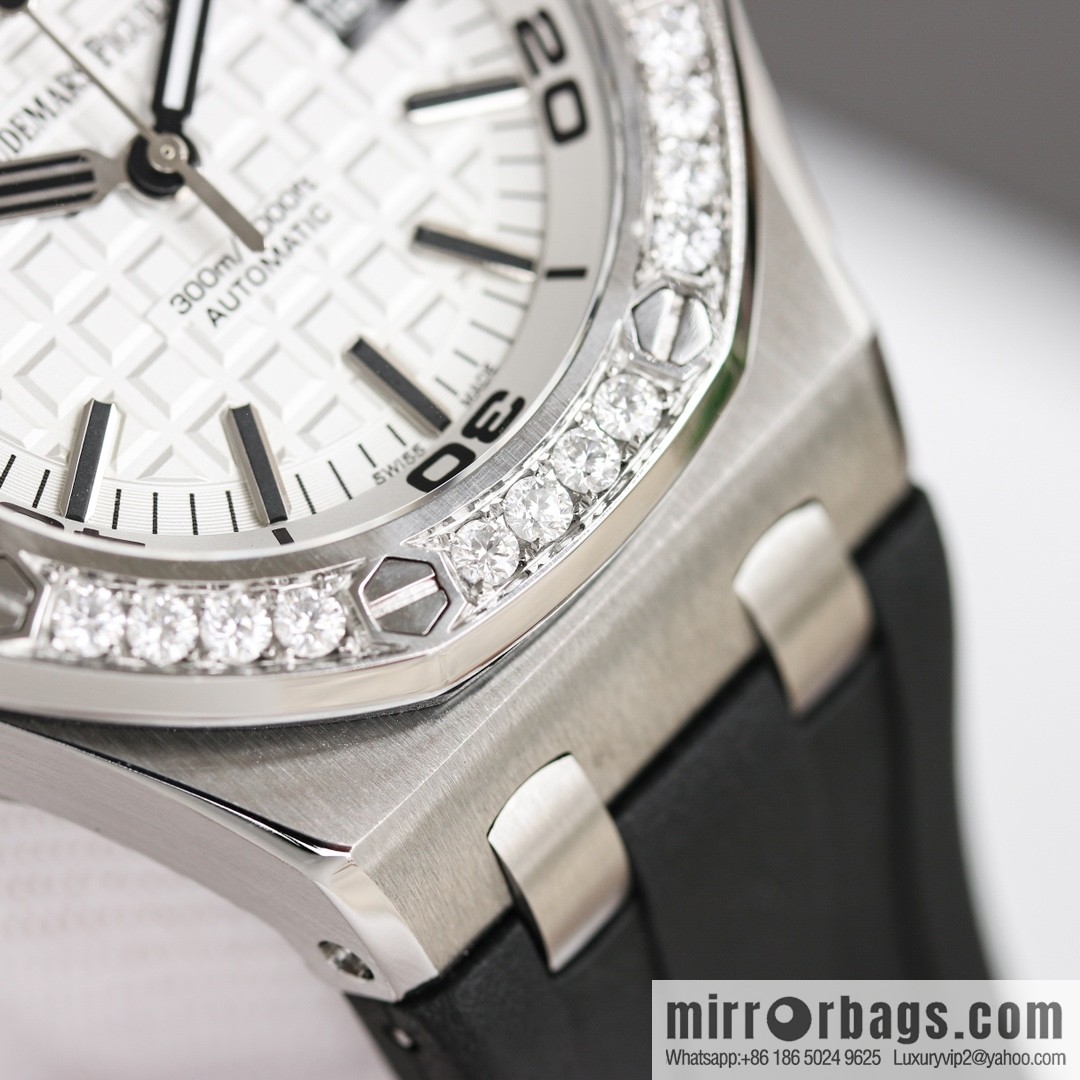 Audemars Piguet, Royal Oak 15710 👺 imported 3120 mechanical movement with mozzarella diamond ring
