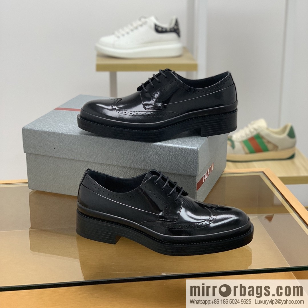PRADA Prada selects leather to make men's derby shoes
