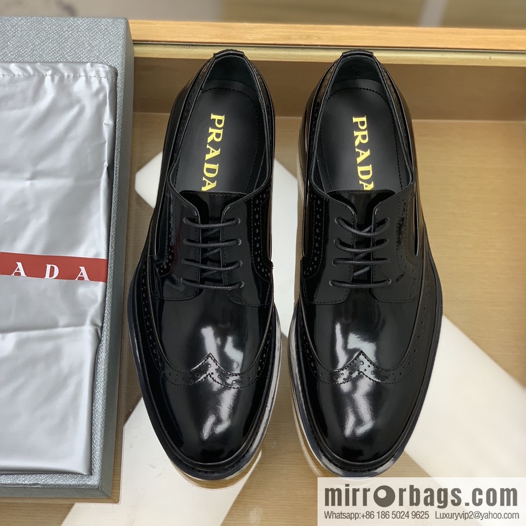 PRADA Prada selects leather to make men's derby shoes