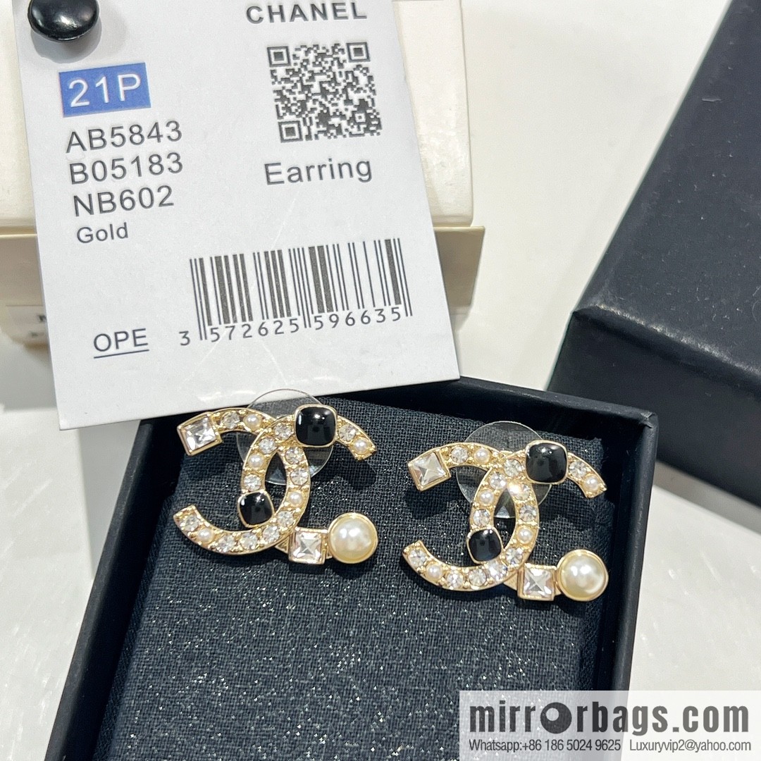 New ☑️ CHANEL Chanel c1 double c square diamond pearl stud earrings