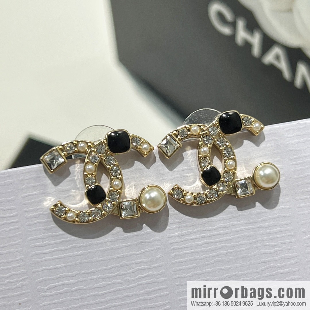 New ☑️ CHANEL Chanel c1 double c square diamond pearl stud earrings