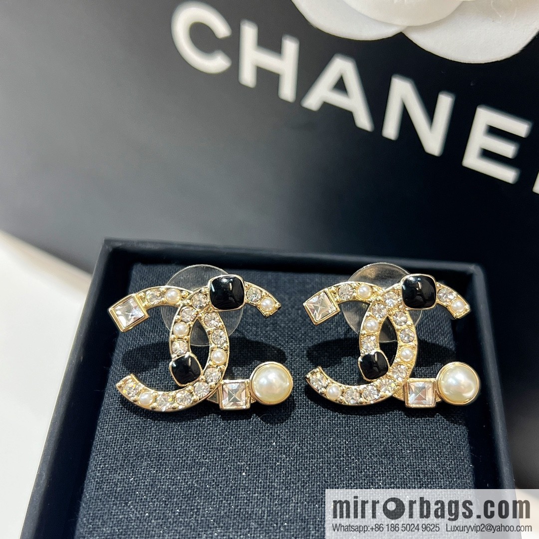 New ☑️ CHANEL Chanel c1 double c square diamond pearl stud earrings