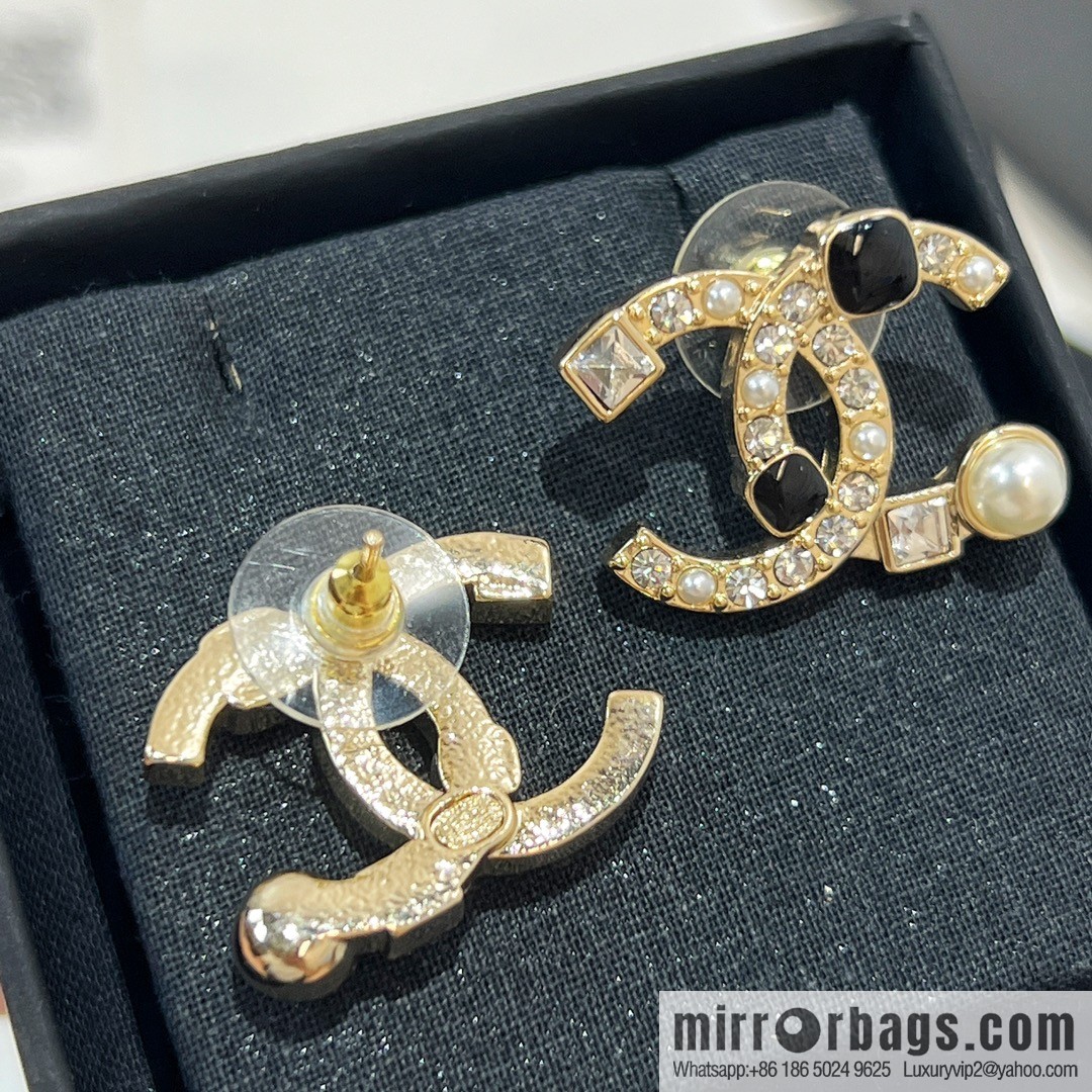 New ☑️ CHANEL Chanel c1 double c square diamond pearl stud earrings