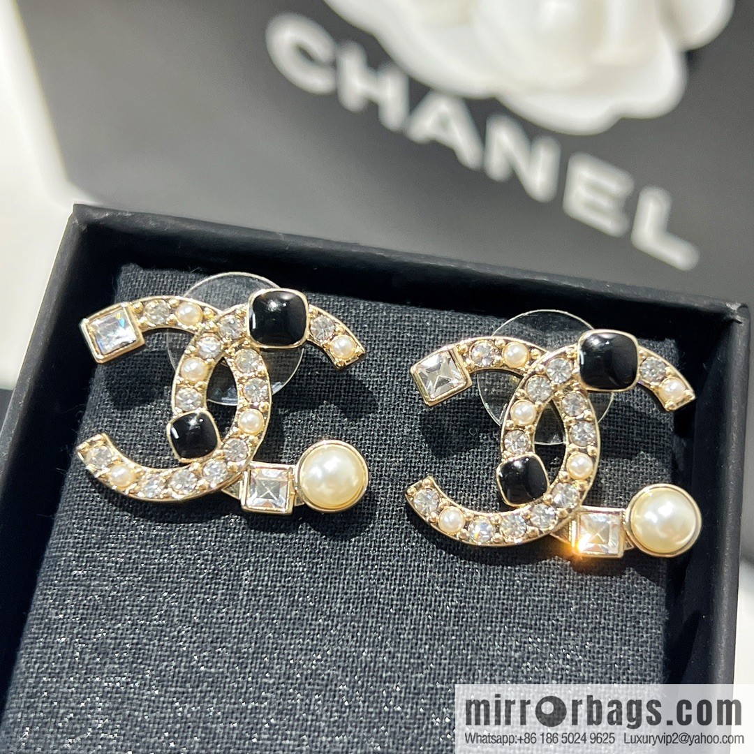 New ☑️ CHANEL Chanel c1 double c square diamond pearl stud earrings