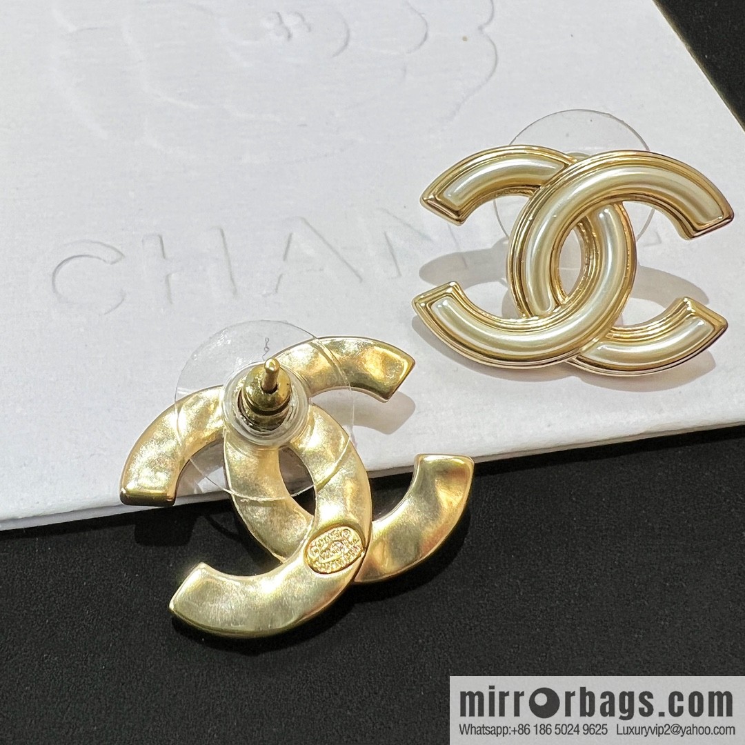 New ☑️ CHANEL Chanel c1 double c stud earrings