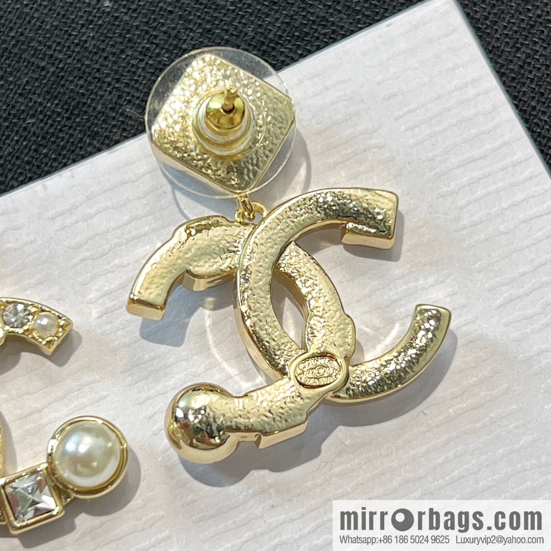 New ☑️ CHANEL Chanel c2 double c black diamond pearl stud earrings