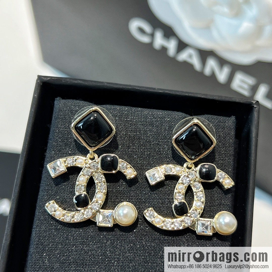 New ☑️ CHANEL Chanel c2 double c black diamond pearl stud earrings
