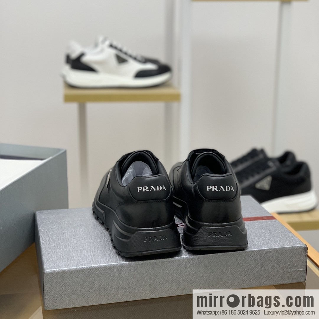 PRADA Prada uses soft leather (fabric), tongue embossed logo letters men's sneakers
