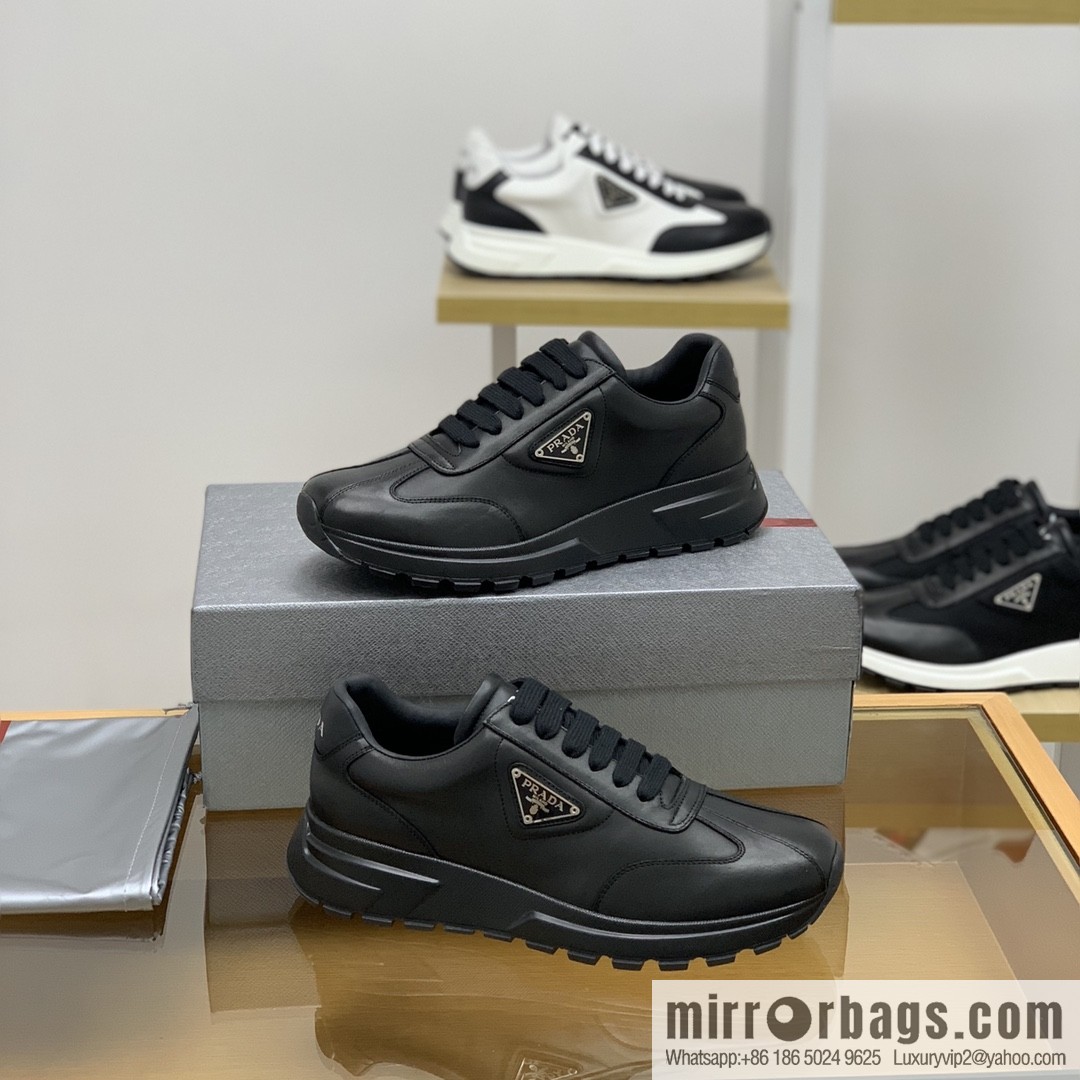 PRADA Prada uses soft leather (fabric), tongue embossed logo letters men's sneakers