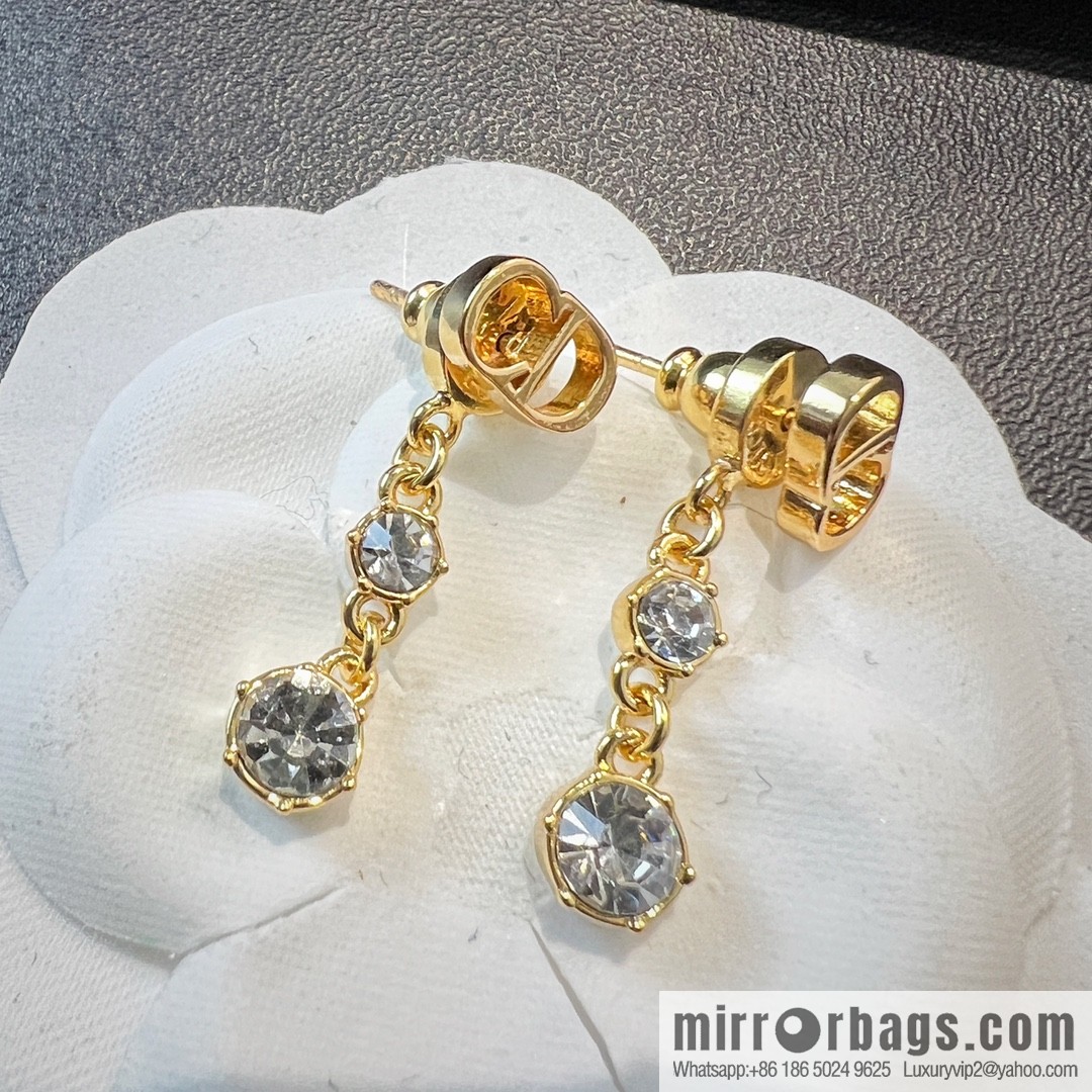 New ☑️ DIOR Dior CD single drill stud earrings