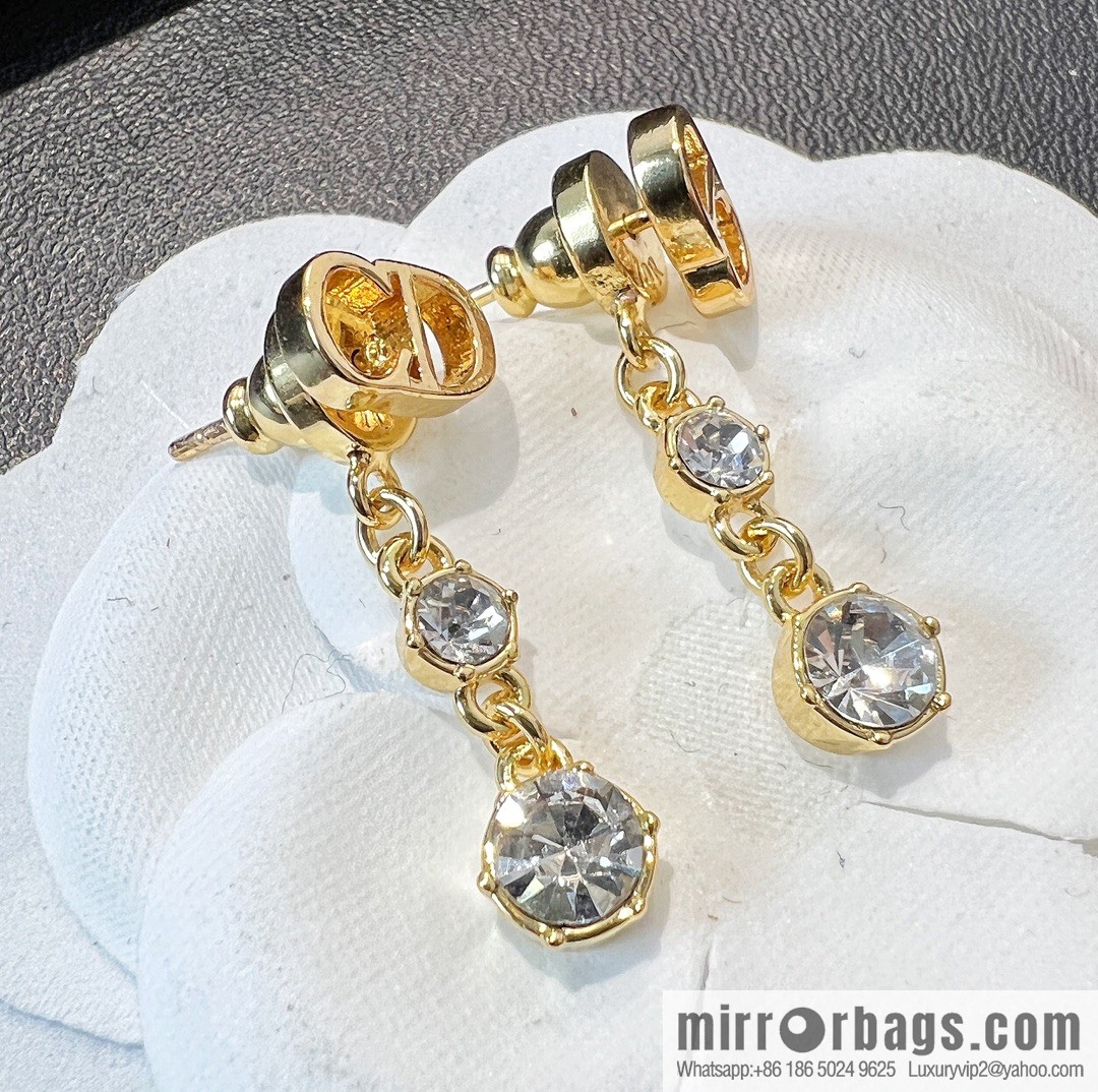 New ☑️ DIOR Dior CD single drill stud earrings