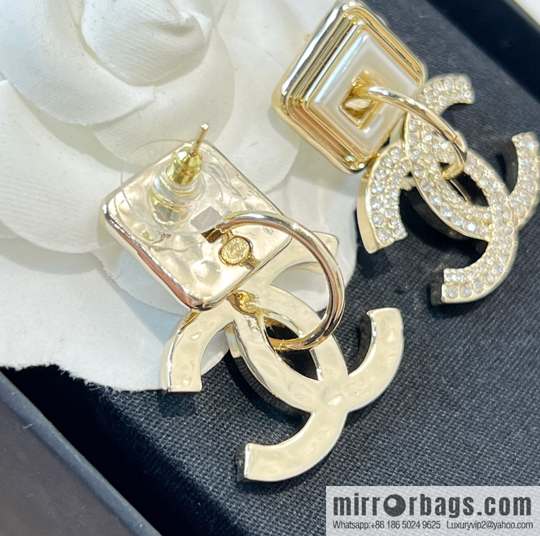 New ☑️ CHANEL Chanel c2 double c full diamond square stud earrings