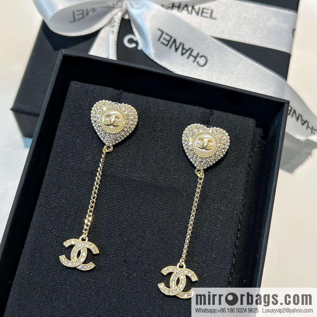 New ☑️ CHANEL Chanel c2 double c full diamond peach heart love stud earrings