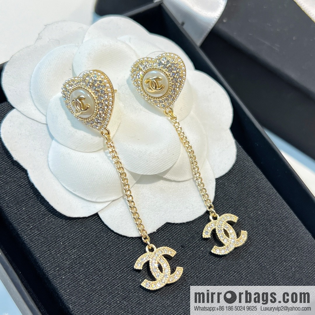 New ☑️ CHANEL Chanel c2 double c full diamond peach heart love stud earrings