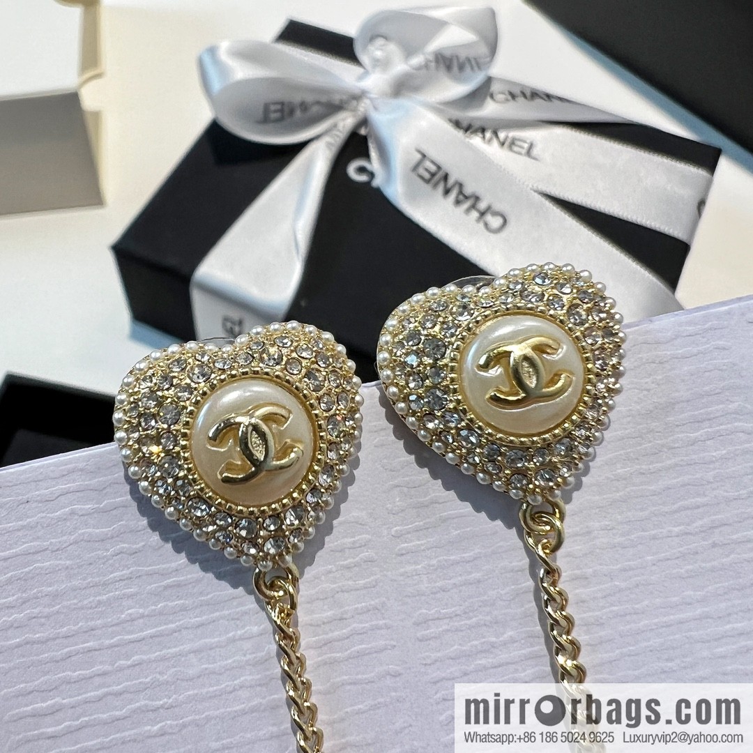 New ☑️ CHANEL Chanel c2 double c full diamond peach heart love stud earrings