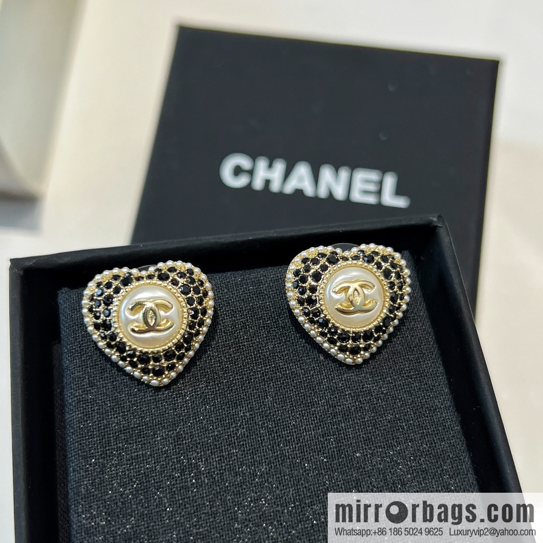 New ☑️ CHANEL Chanel c1 double c full diamond peach heart love stud earrings
