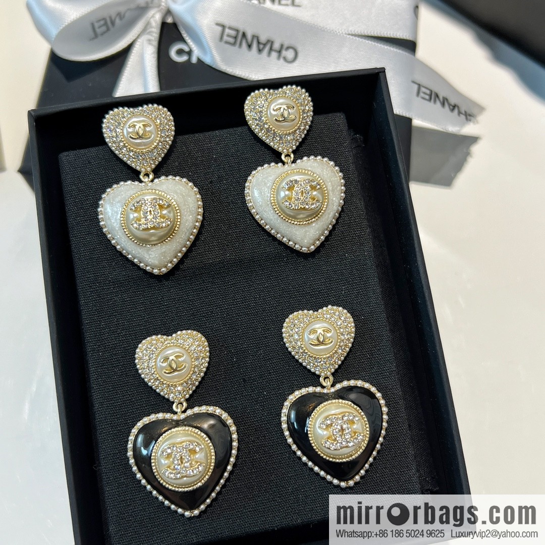 New ☑️ CHANEL Chanel c2 double c full diamond peach heart love stud earrings