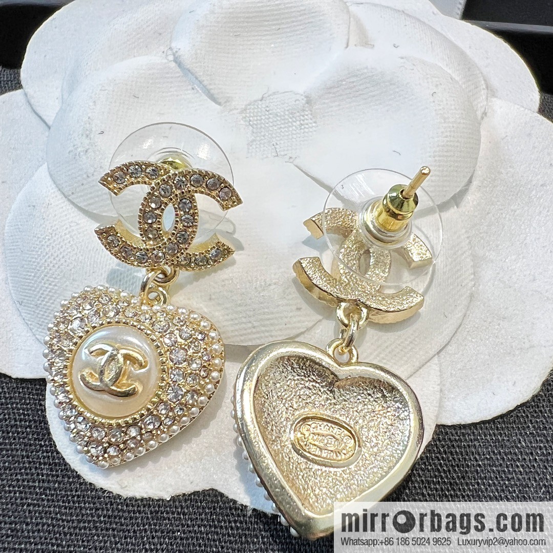 New ☑️ CHANEL Chanel c2 double c full diamond peach heart love stud earrings