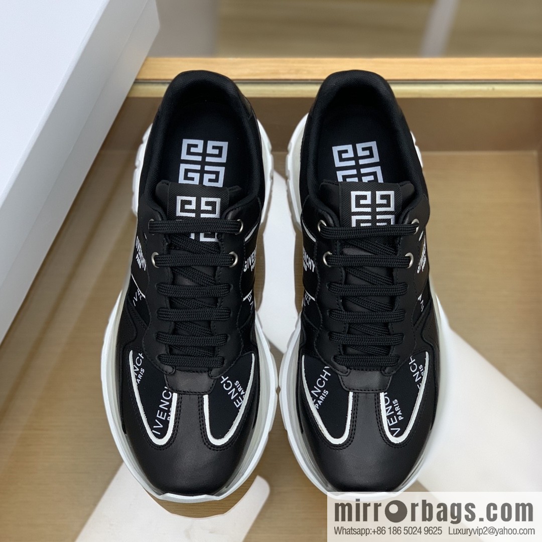 GIVENCHY Givenchy, made of leather, iconic metal buckle 4 G pattern New men's sports Casual Shoes