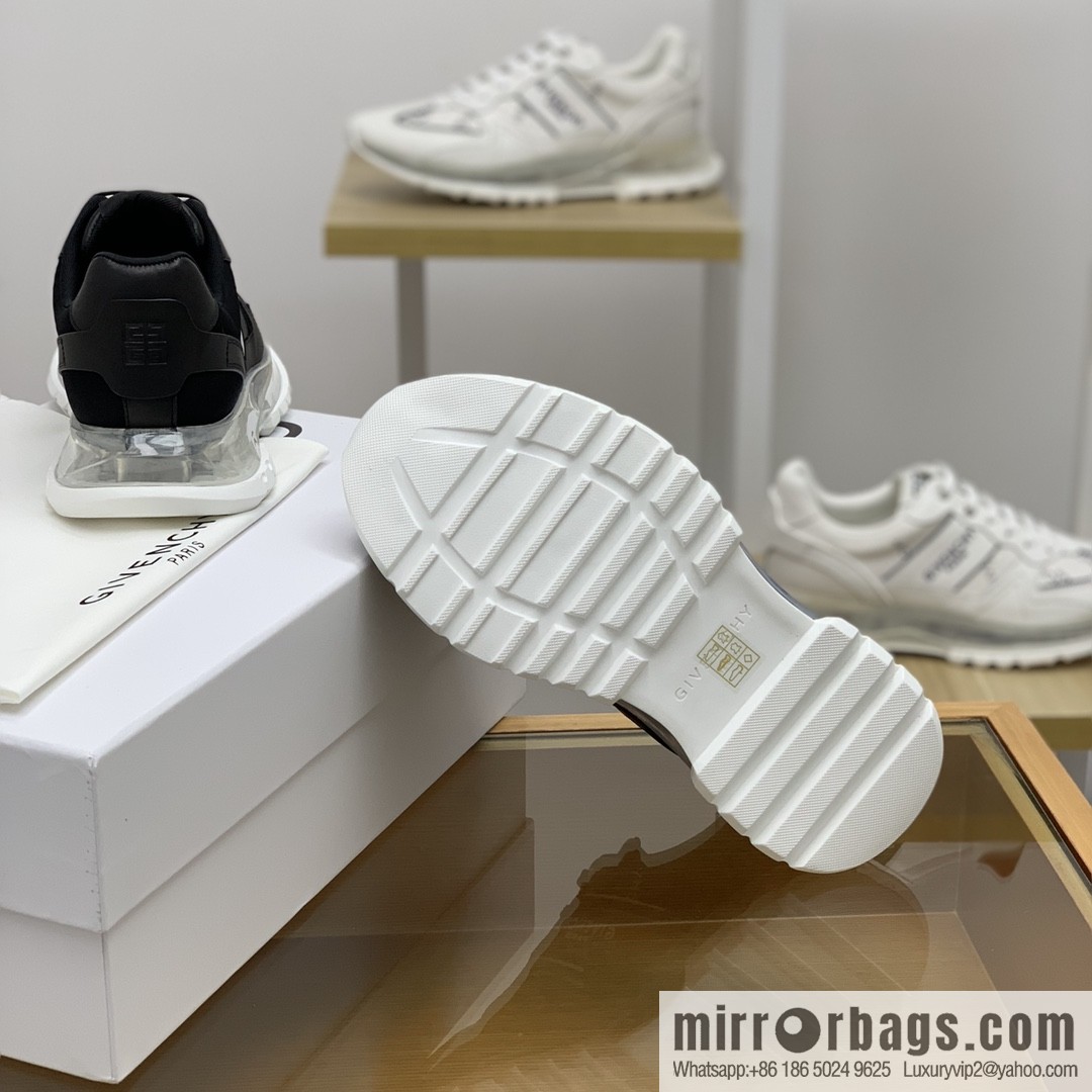 GIVENCHY Givenchy, made of leather, iconic metal buckle 4 G pattern New men's sports Casual Shoes
