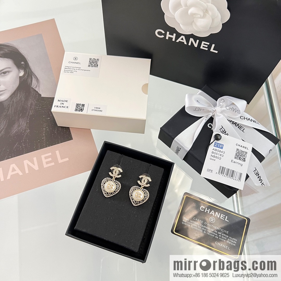 New ☑️ CHANEL Chanel c2 double c full diamond peach heart love stud earrings