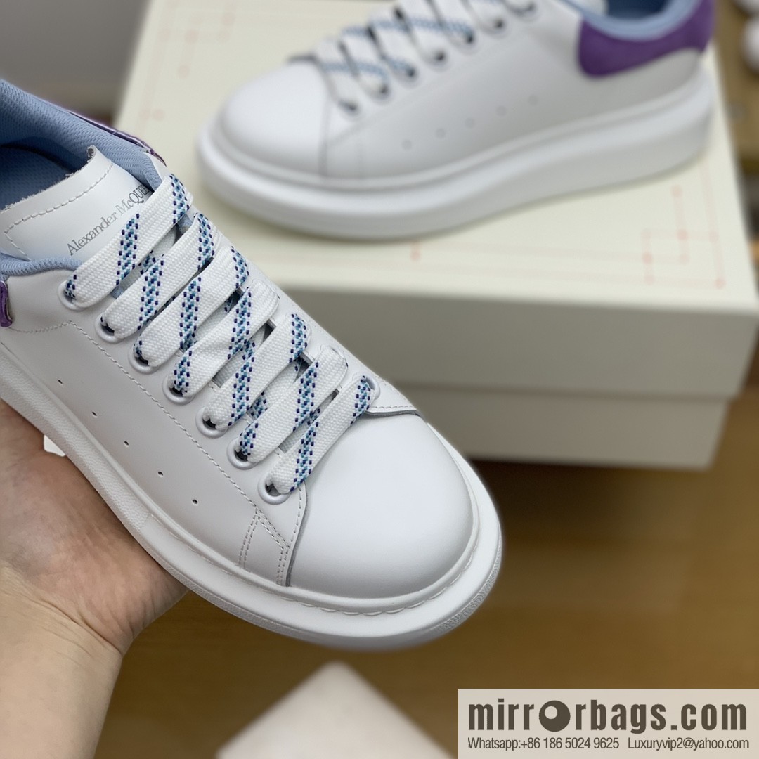 Alexander McQueen, upgraded MQ~ Unisex sneakers of the same style