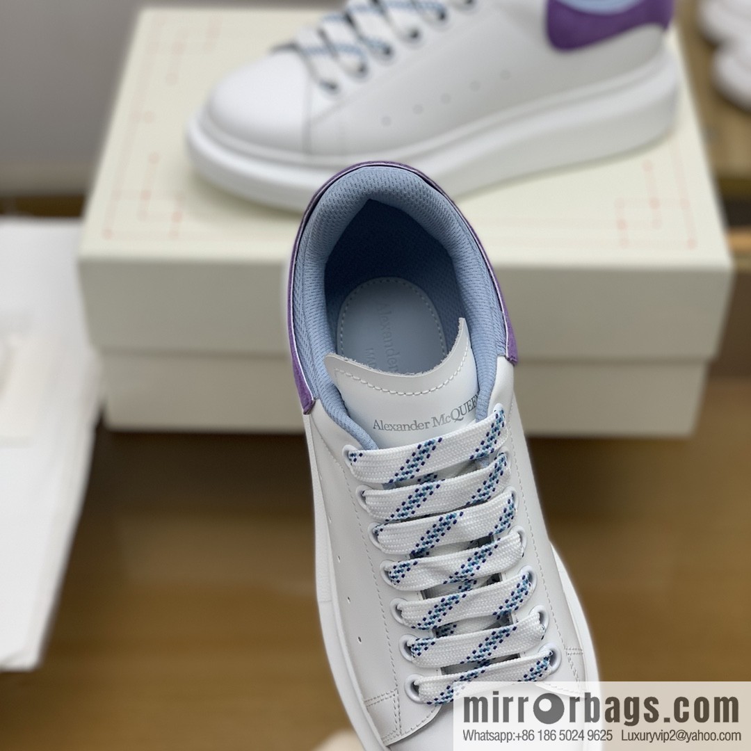 Alexander McQueen, upgraded MQ~ Unisex sneakers of the same style