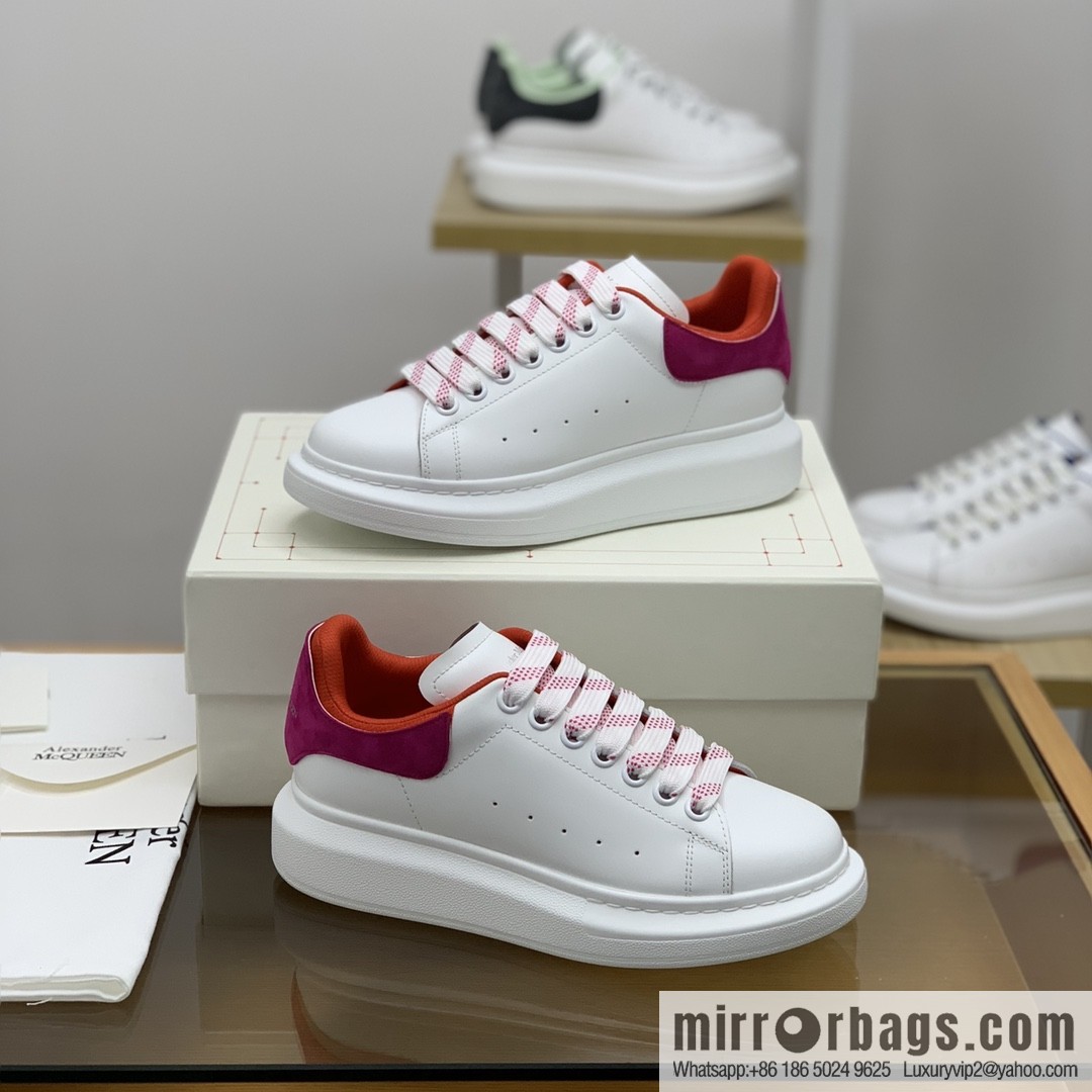 Alexander McQueen, upgraded MQ~ Unisex sneakers of the same style
