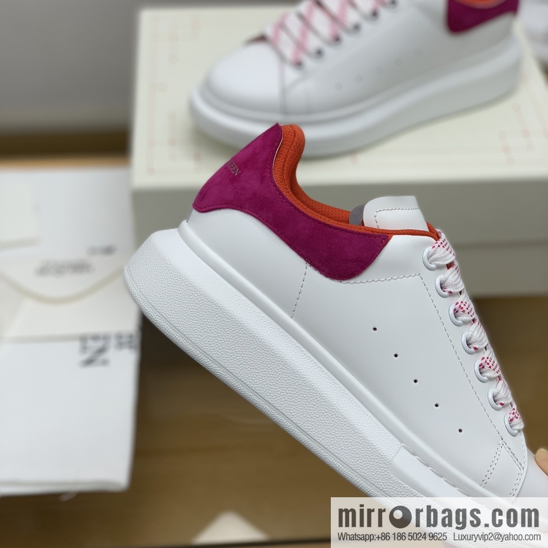 Alexander McQueen, upgraded MQ~ Unisex sneakers of the same style
