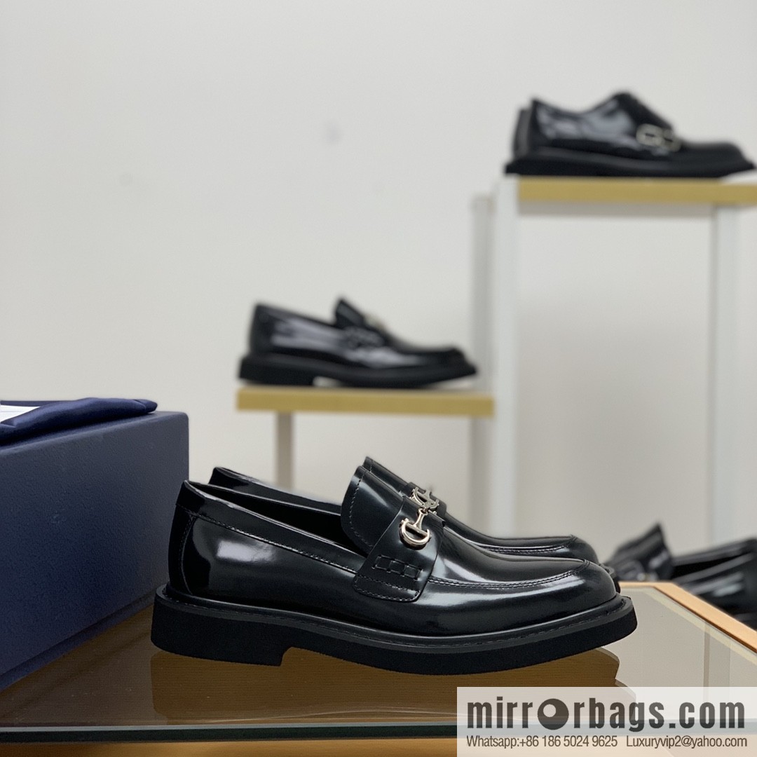 Dior selected leather to make men's loafers