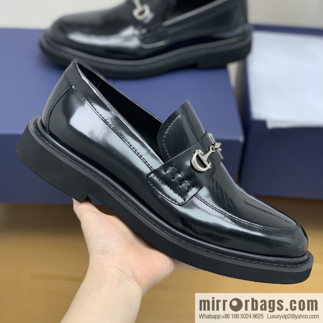 Dior selected leather to make men's loafers
