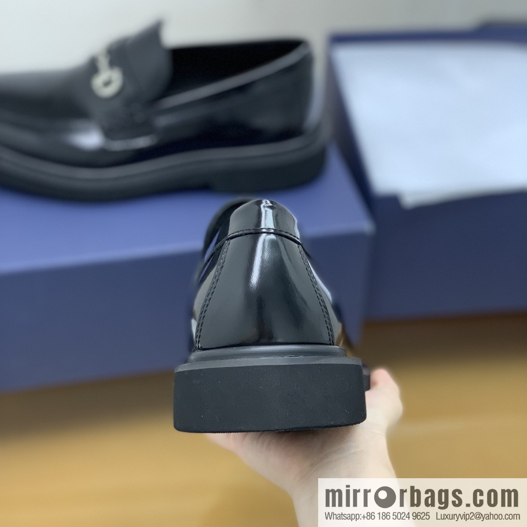 Dior selected leather to make men's loafers