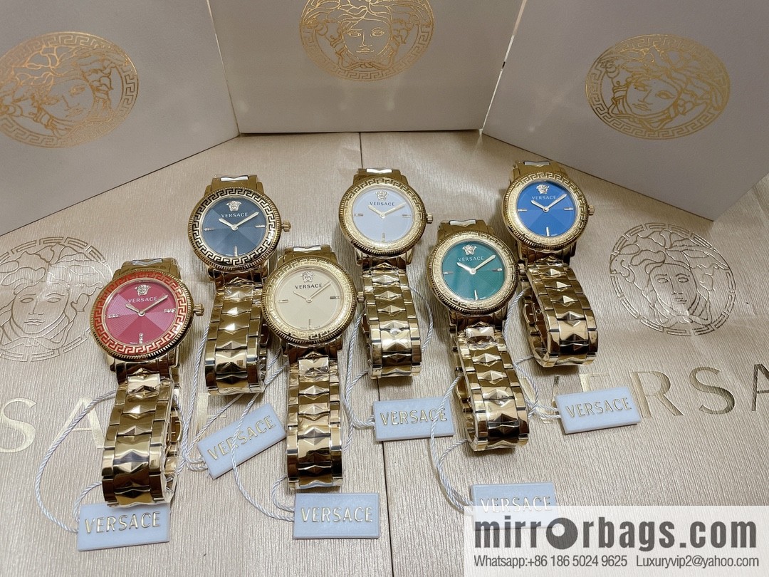 The new Versace V-TRIBUTE series, with a diameter of 36mm